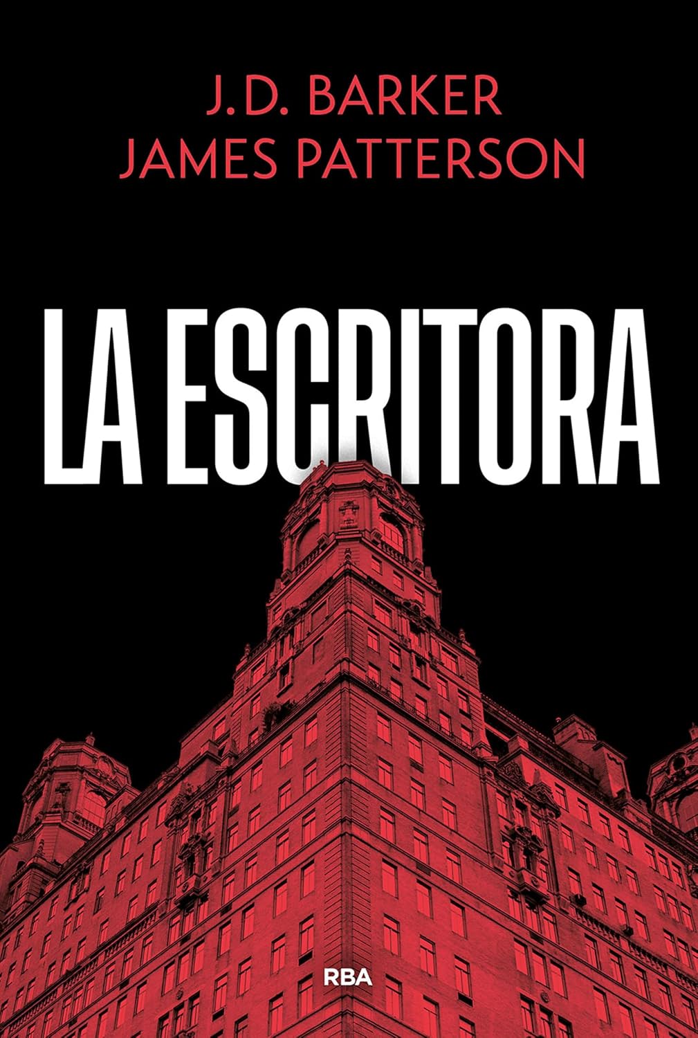 LA ESCRITORA